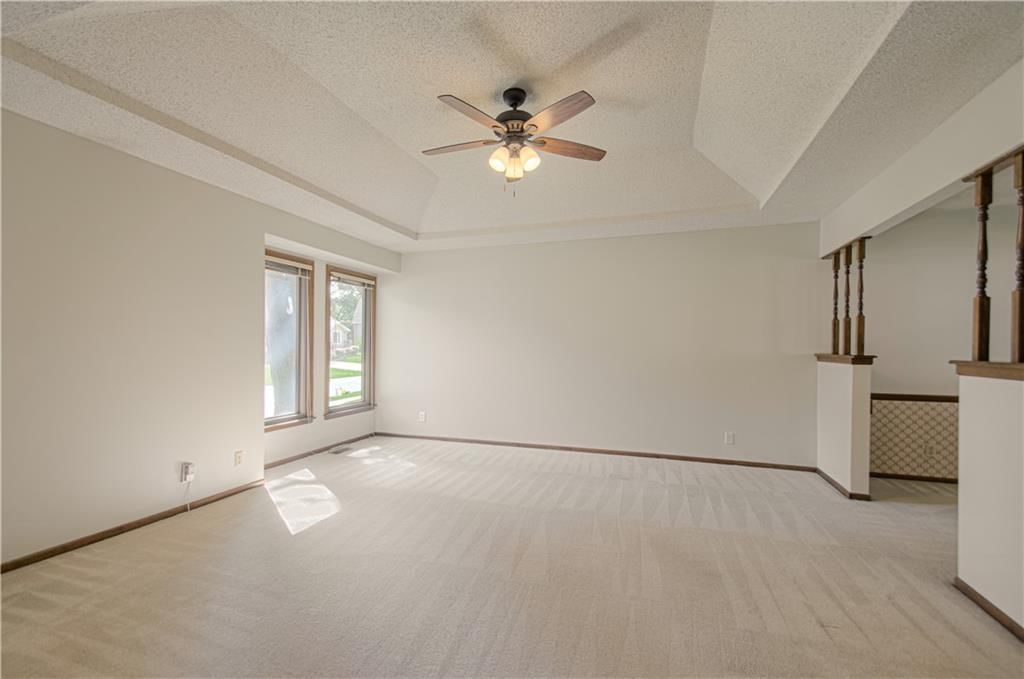 2105 S Kenwood Street — photo 6