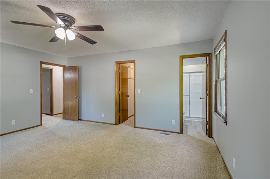2105 S Kenwood Street — photo 18