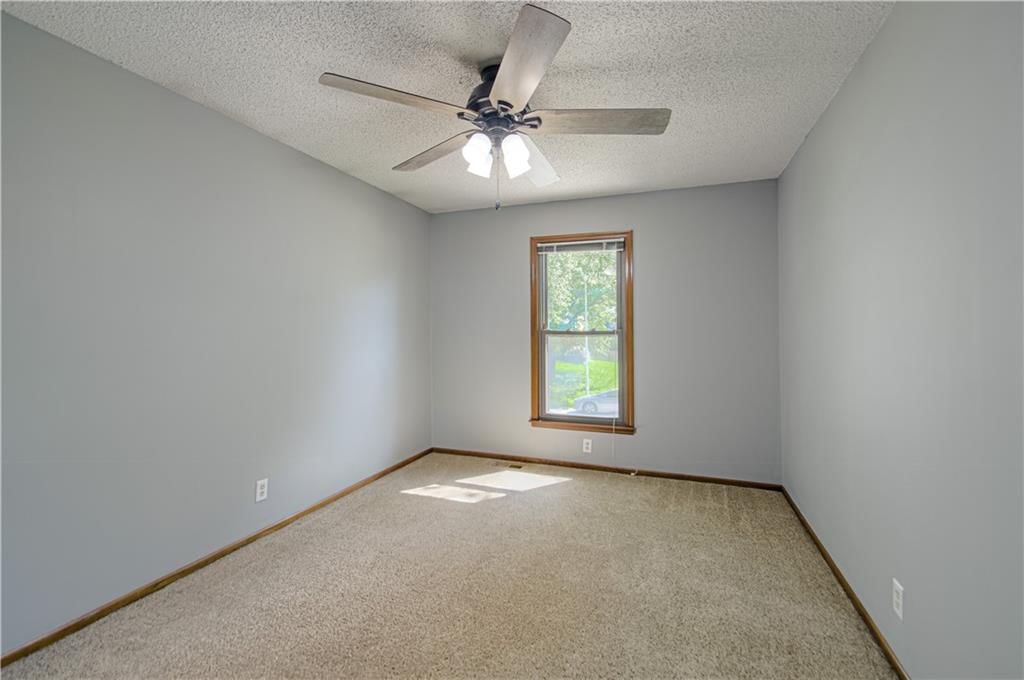 2105 S Kenwood Street — photo 25