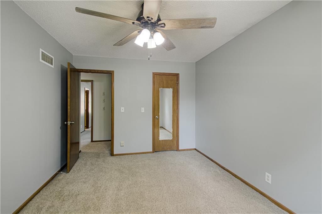 2105 S Kenwood Street — photo 26