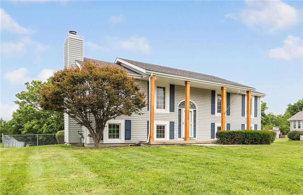 1119 W Pleasant Drive — photo 2