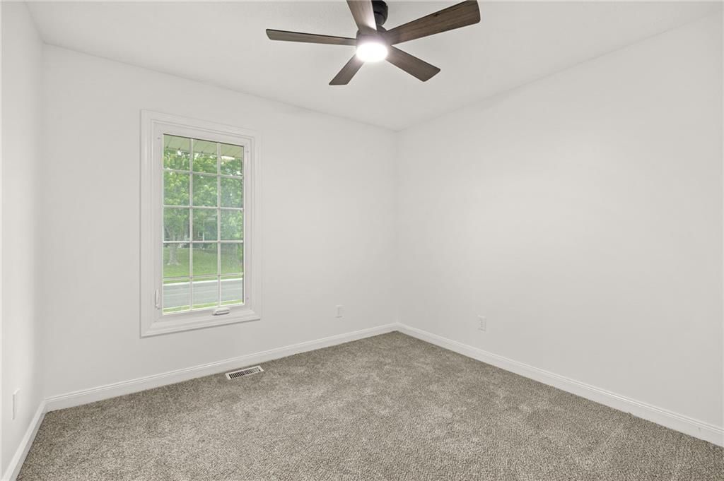 1119 W Pleasant Drive — photo 26