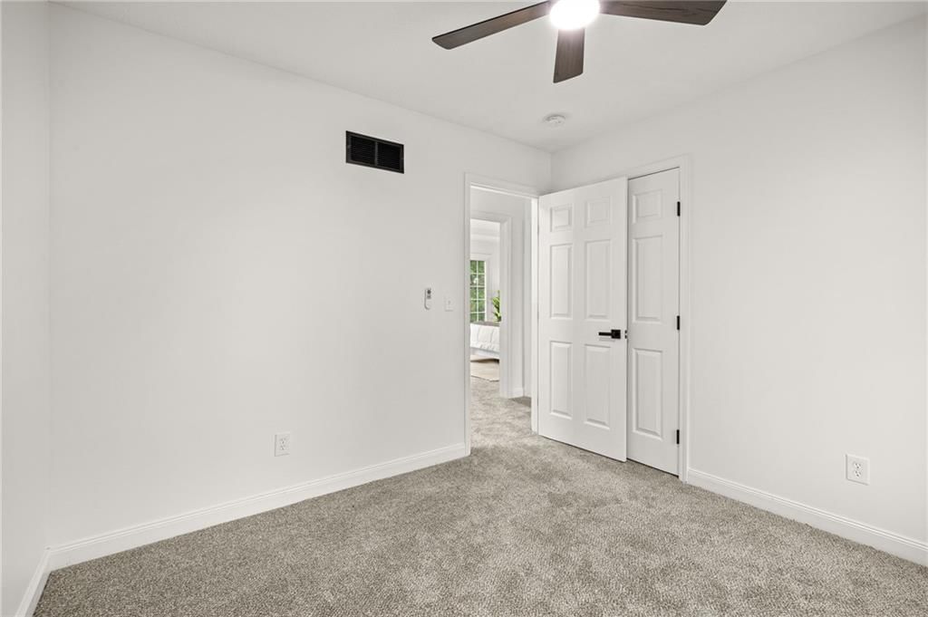 1119 W Pleasant Drive — photo 27