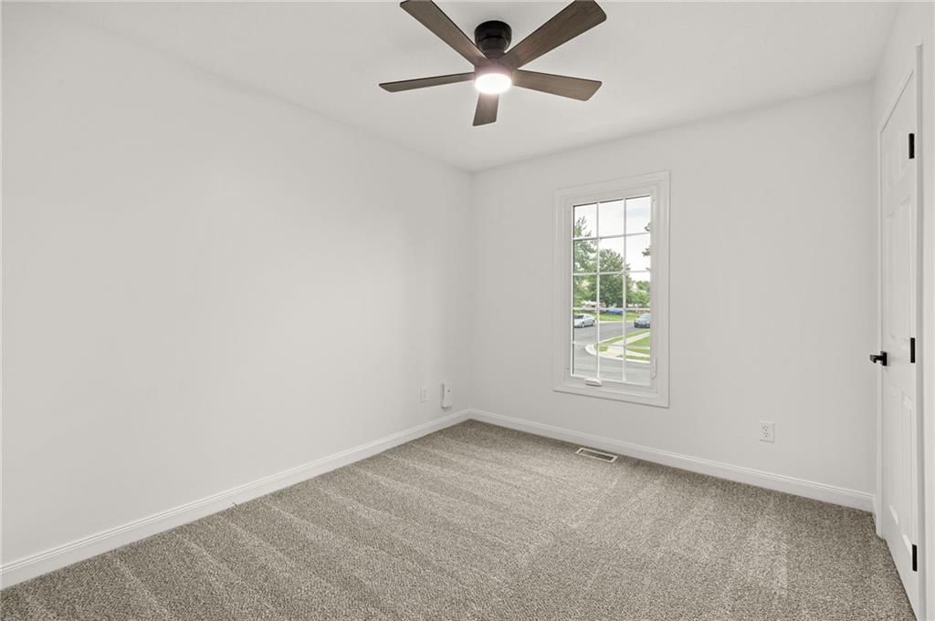 1119 W Pleasant Drive — photo 28
