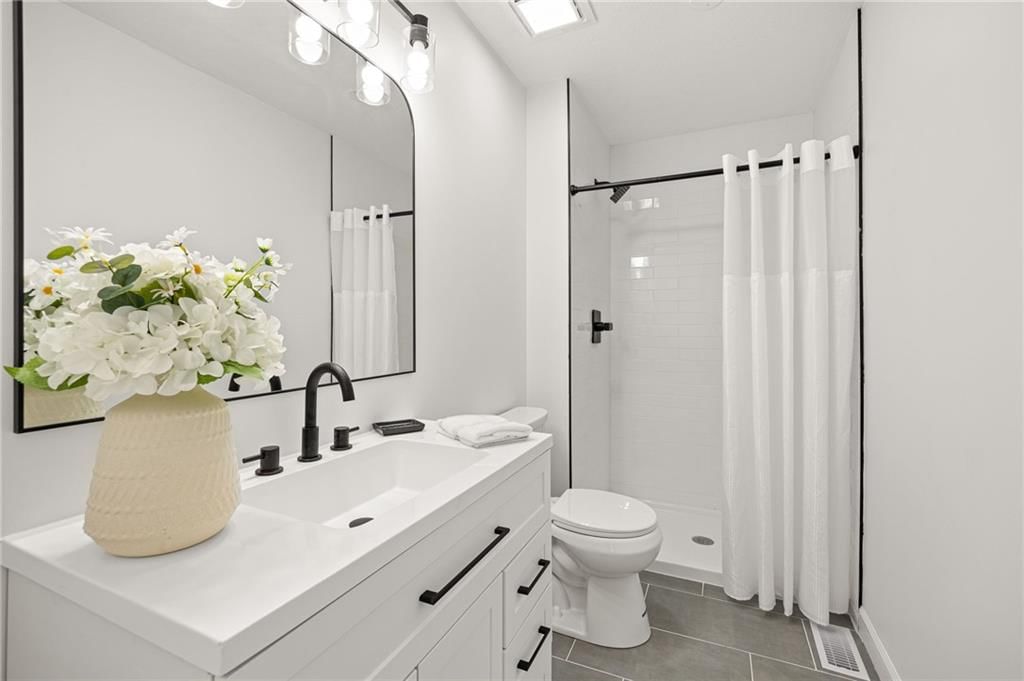 1119 W Pleasant Drive — photo 33