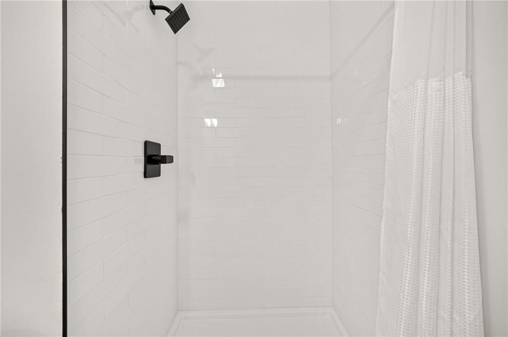1119 W Pleasant Drive — photo 34