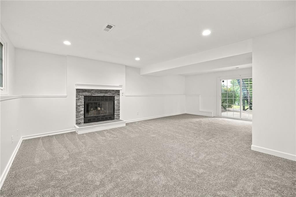 1119 W Pleasant Drive — photo 35