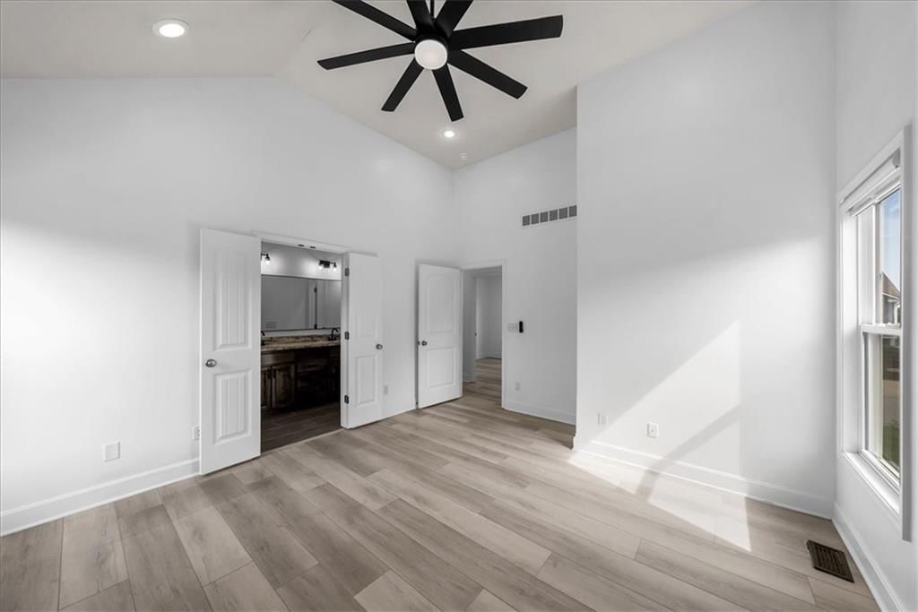 1115 SW 10th Terrace — photo 10