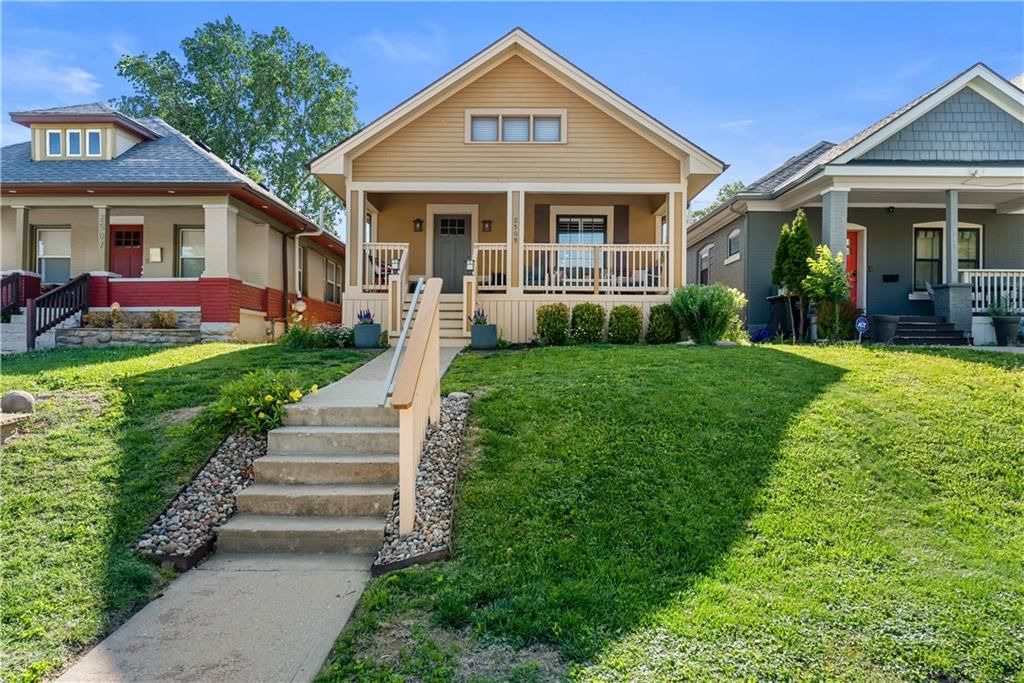 2509 TRACY Avenue — photo 2