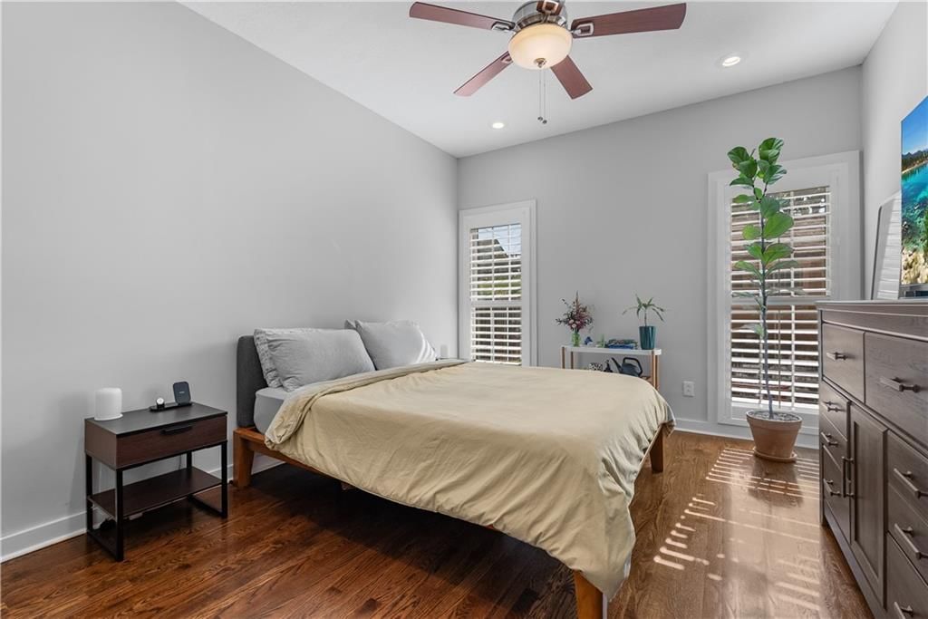 2509 TRACY Avenue — photo 27