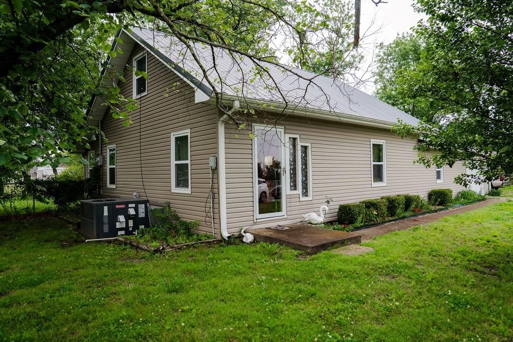 401 S Gartner Avenue — photo 2