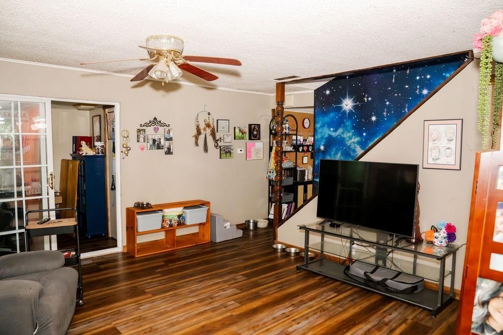 401 S Gartner Avenue — photo 12