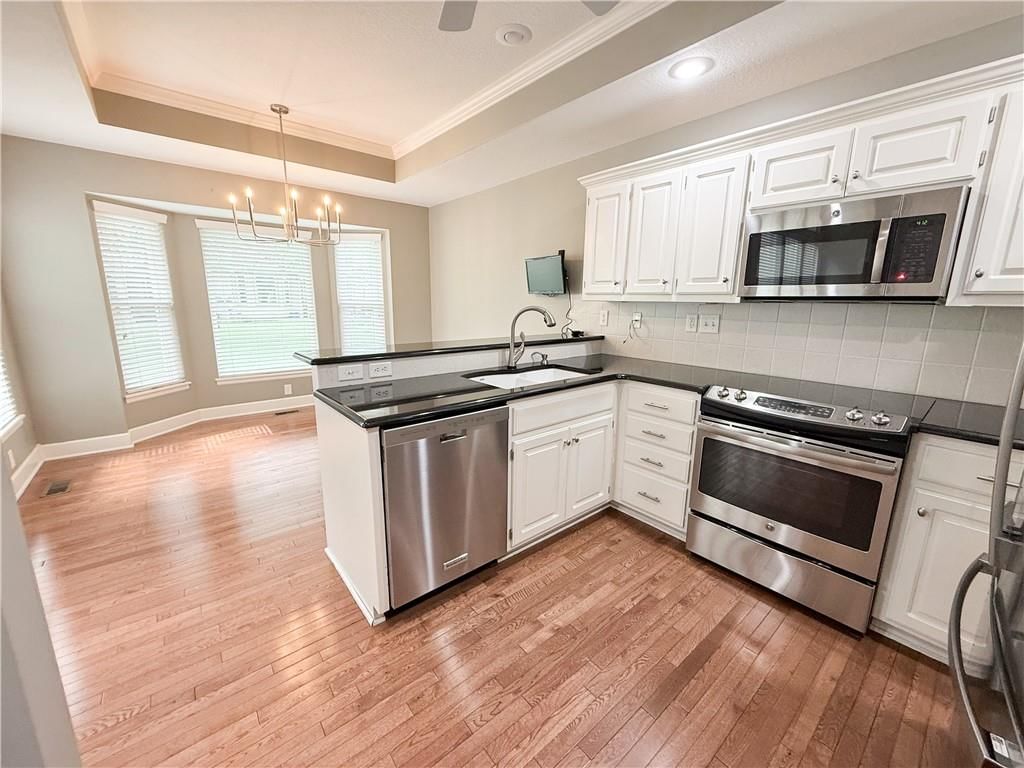134 SW Robert Younger Drive — photo 3