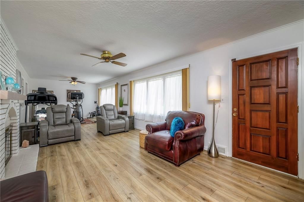 6215 Longview Road — photo 7