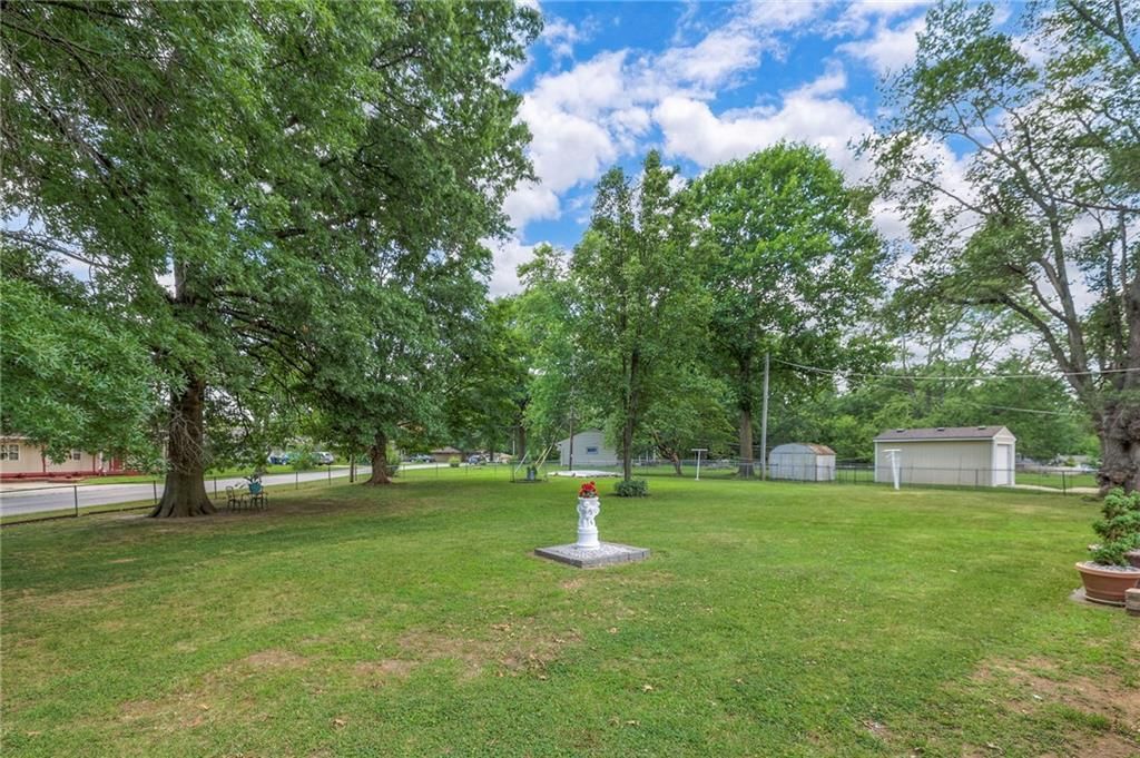 6215 Longview Road — photo 34
