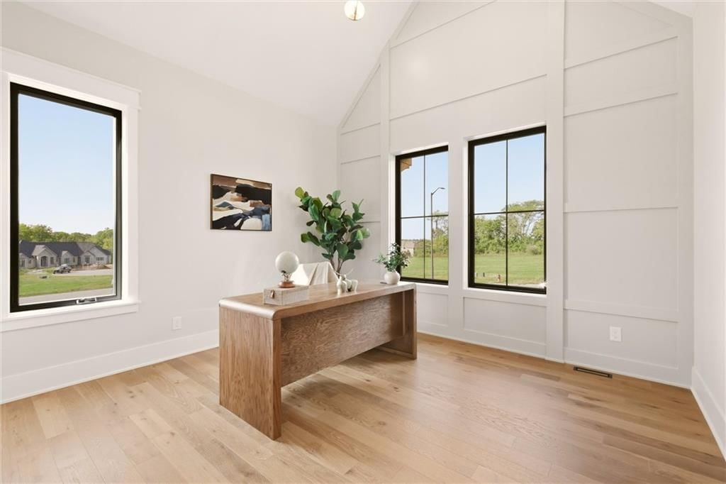 10605 N NORTHERN Avenue — photo 17