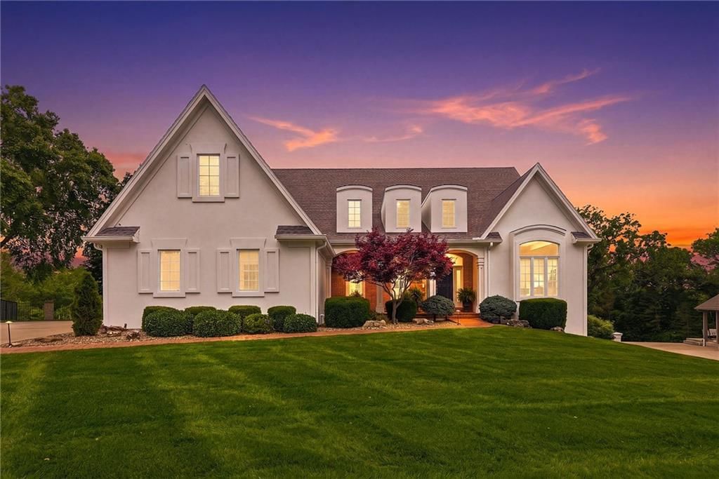 Photo 1 of 3 - 3304 Trail Ridge Drive, Independence, MO 64055