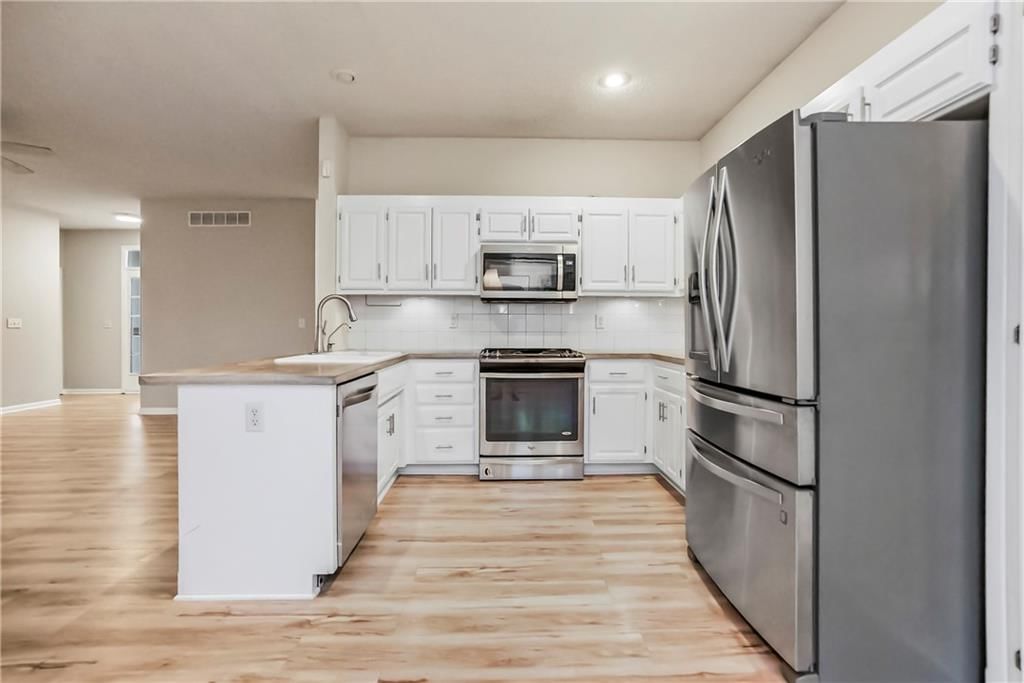 675 S Evergreen Street — photo 8