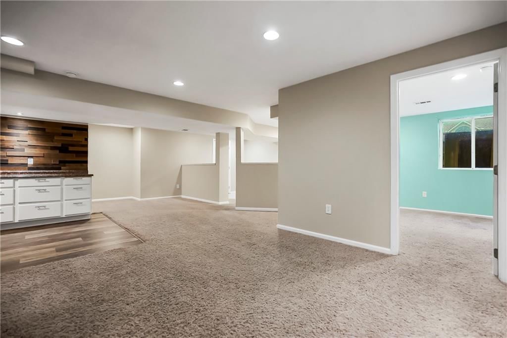 675 S Evergreen Street — photo 20