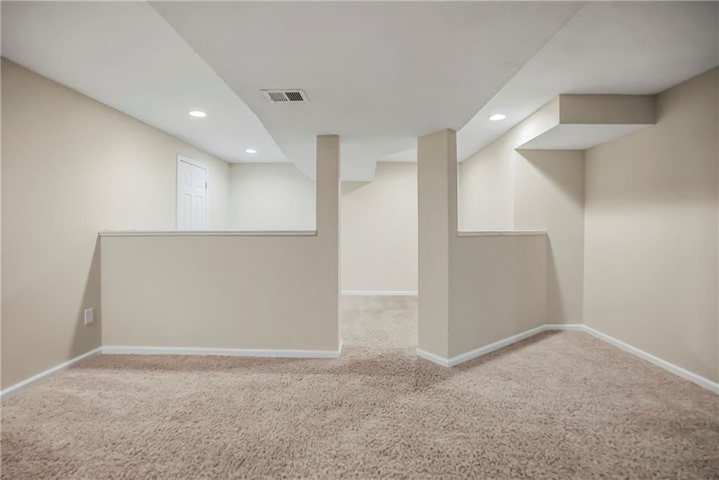 675 S Evergreen Street — photo 24