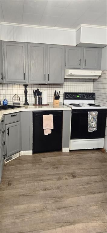 1704 N Elm Street — photo 8