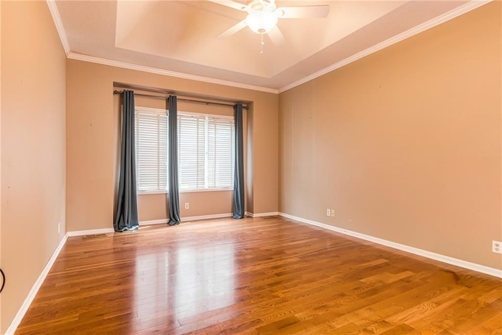 6227 W 126th Terrace — photo 5