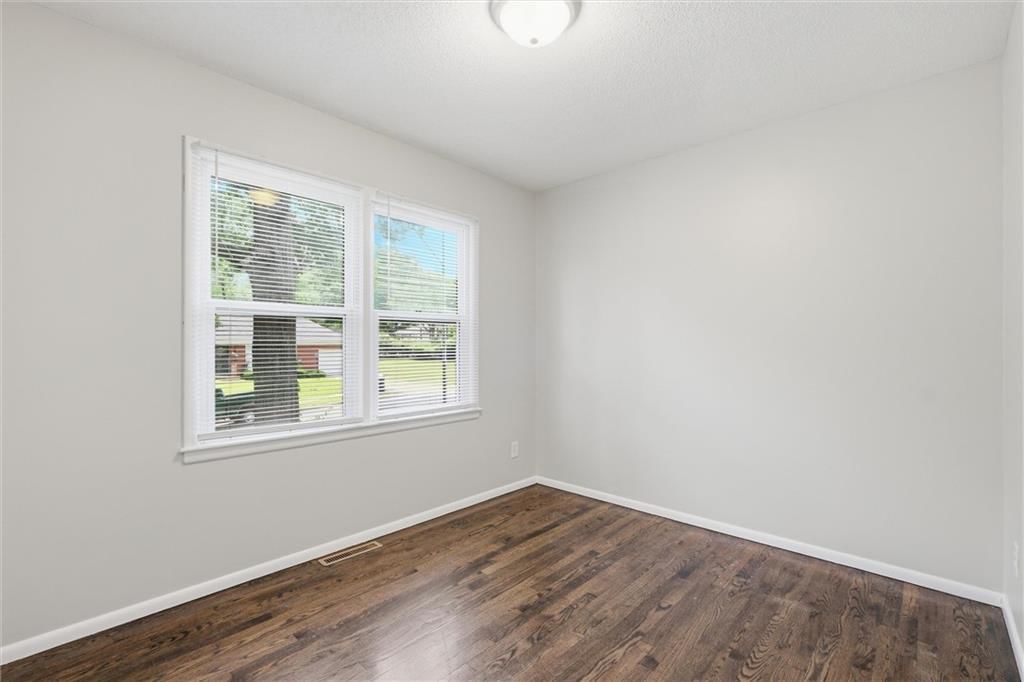 7910 E 93rd Terrace — photo 19
