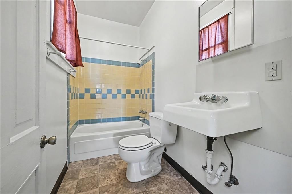 1801 Edmond Street — photo 11