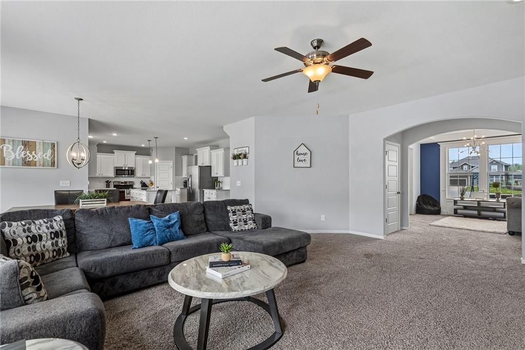 20430 W 107th Terrace — photo 10