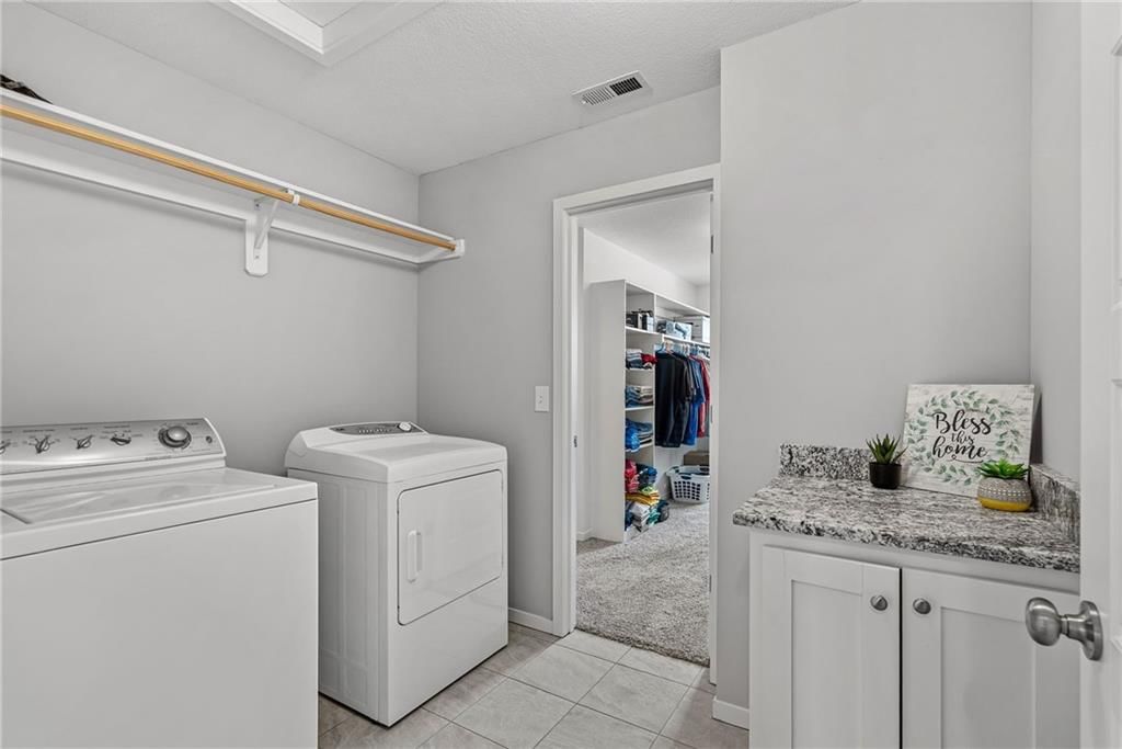 20430 W 107th Terrace — photo 27