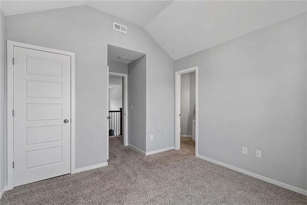 20430 W 107th Terrace — photo 36