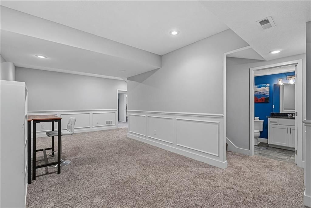 20430 W 107th Terrace — photo 39