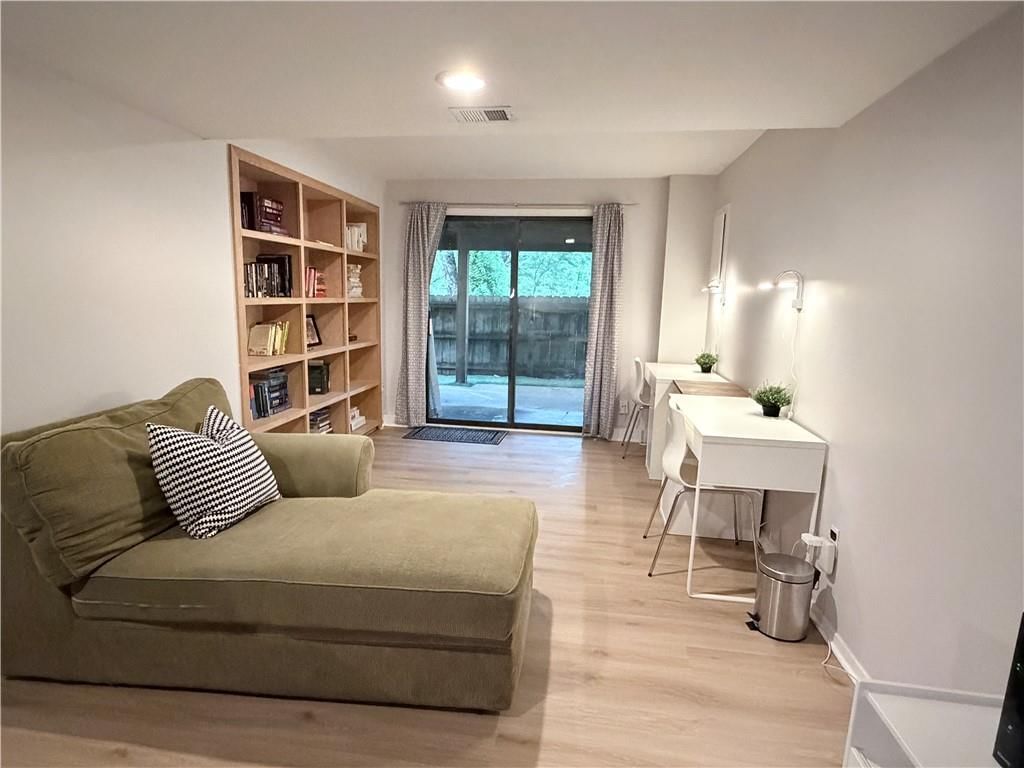 10761 Oakmont Street — photo 16