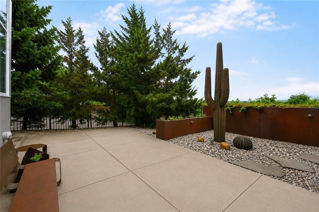 1510 Jarboe Street — photo 6