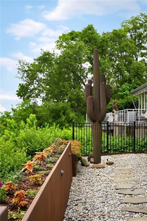 1510 Jarboe Street — photo 12