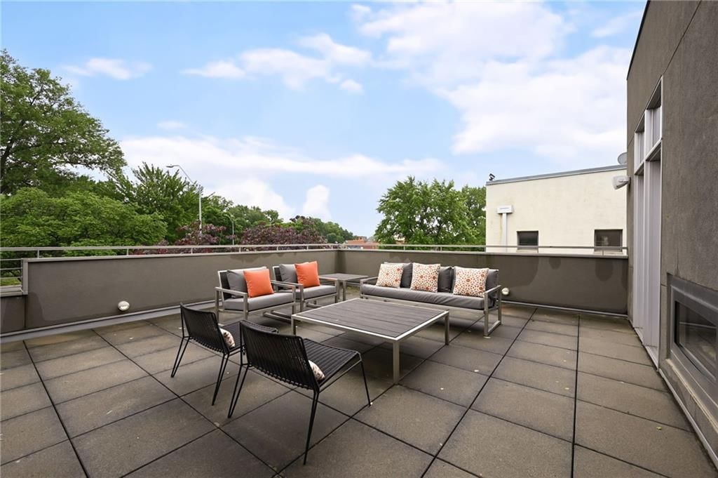 1510 Jarboe Street — photo 53