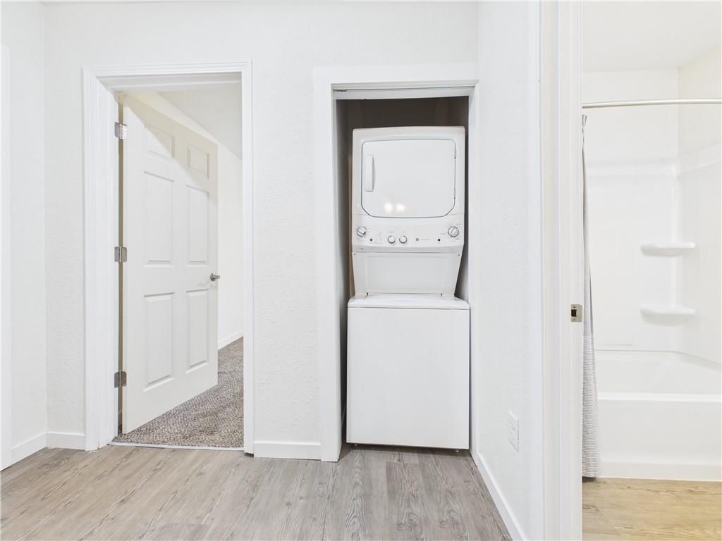 409 W Culton Street — photo 16