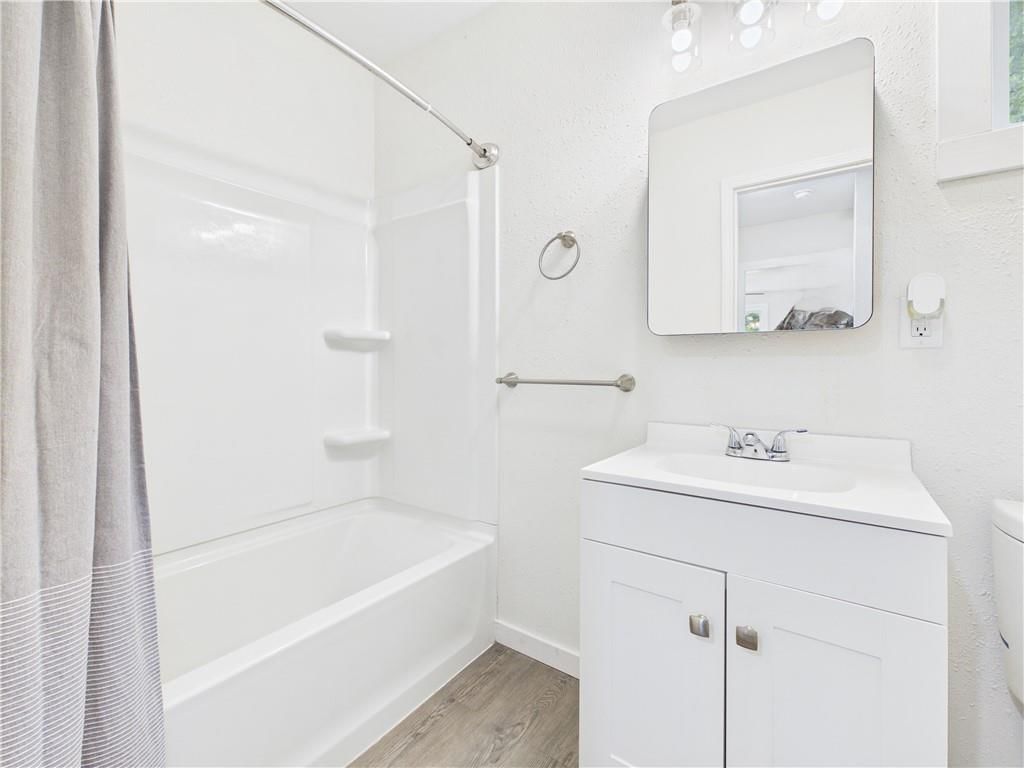 409 W Culton Street — photo 17