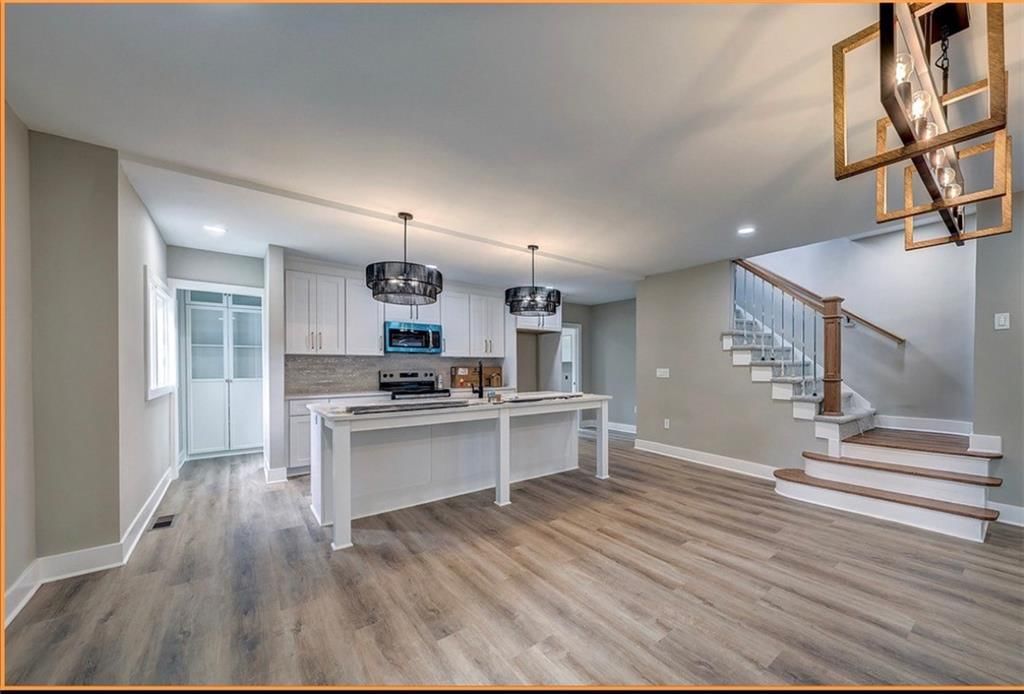 10015 Johnson Drive — photo 17