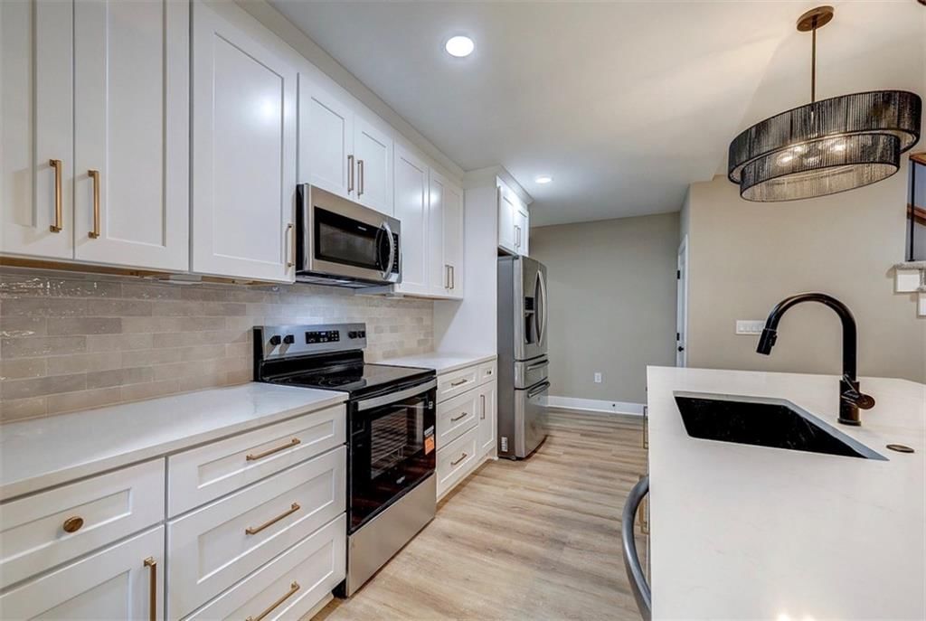 10015 Johnson Drive — photo 22