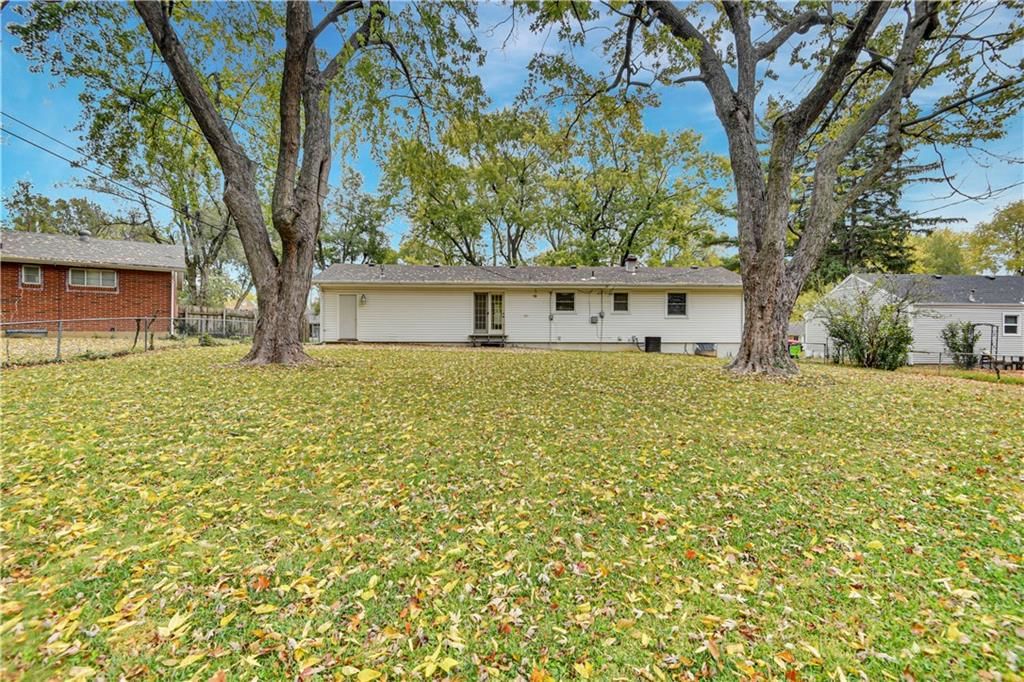 13714 Cypress Avenue — photo 5