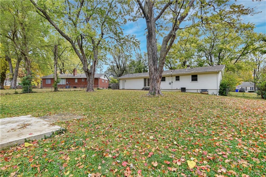 13714 Cypress Avenue — photo 6