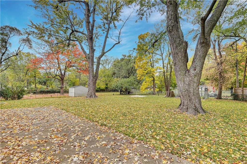13714 Cypress Avenue — photo 7