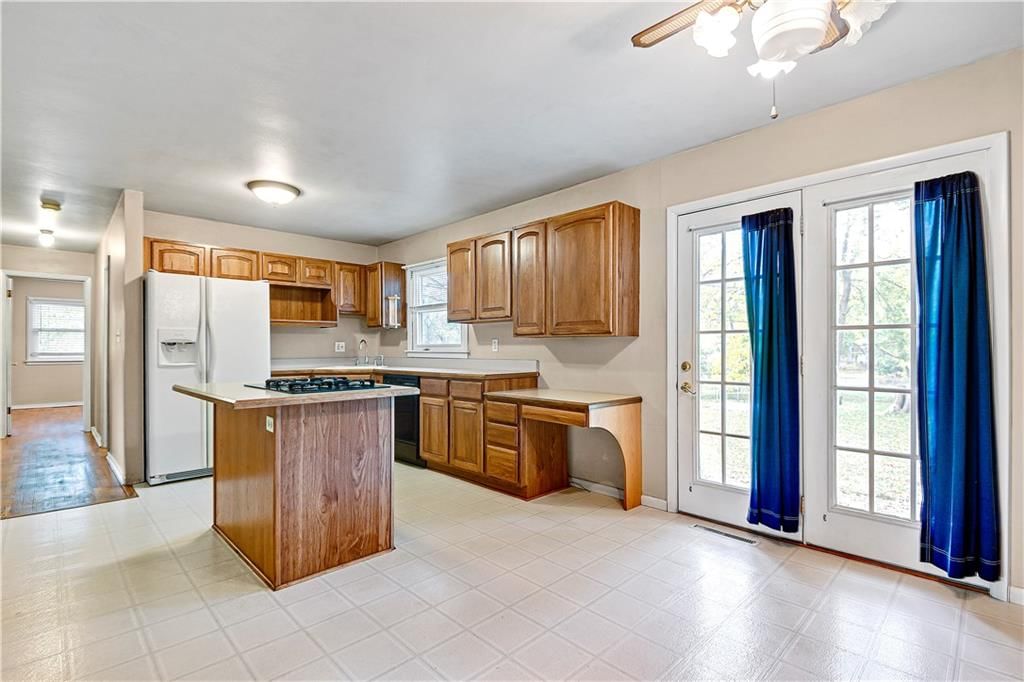 13714 Cypress Avenue — photo 8