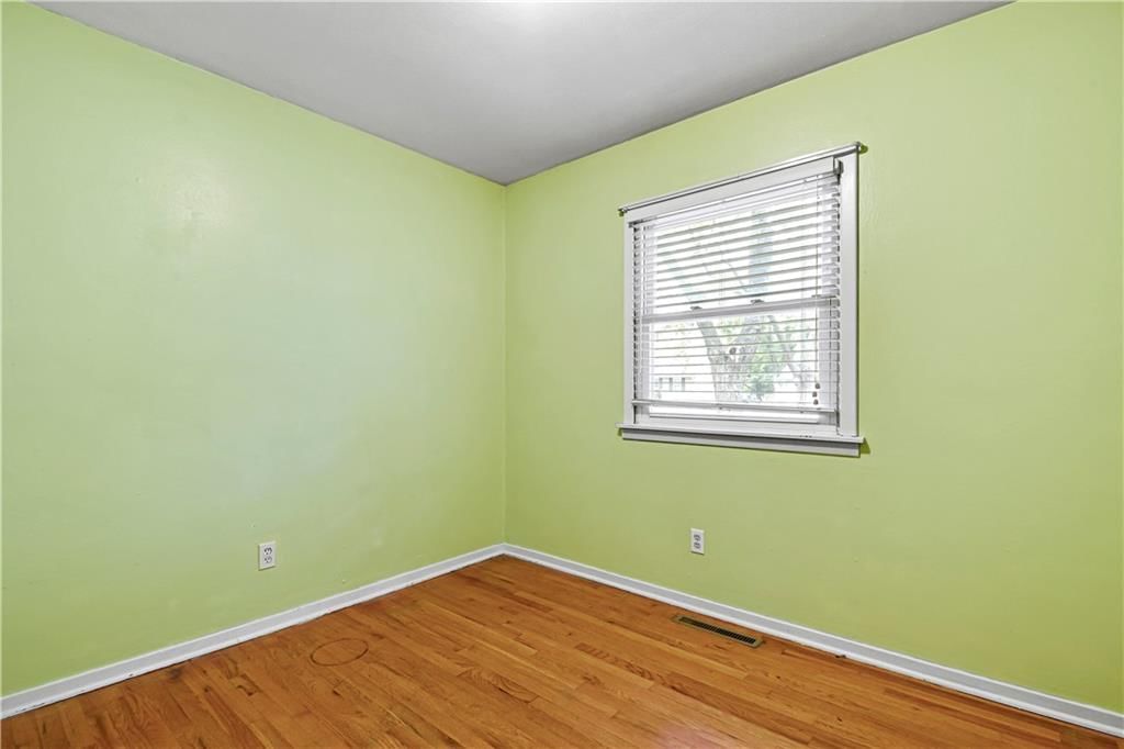 13714 Cypress Avenue — photo 13