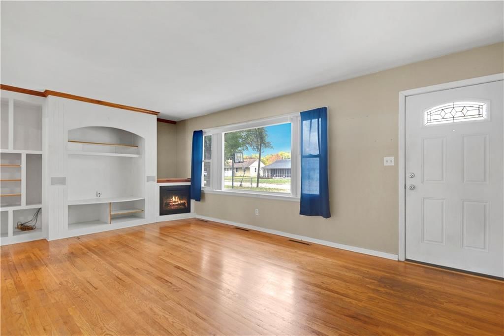 13714 Cypress Avenue — photo 16