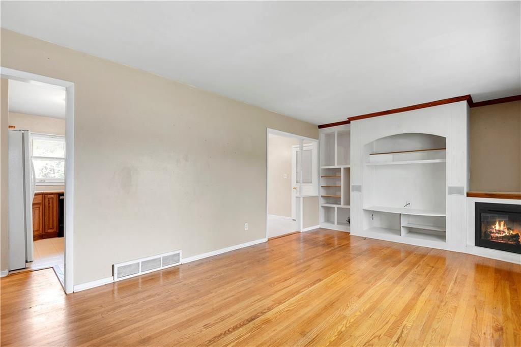 13714 Cypress Avenue — photo 17