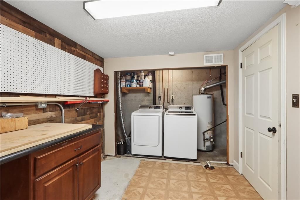 8350 Woodward Street — photo 18