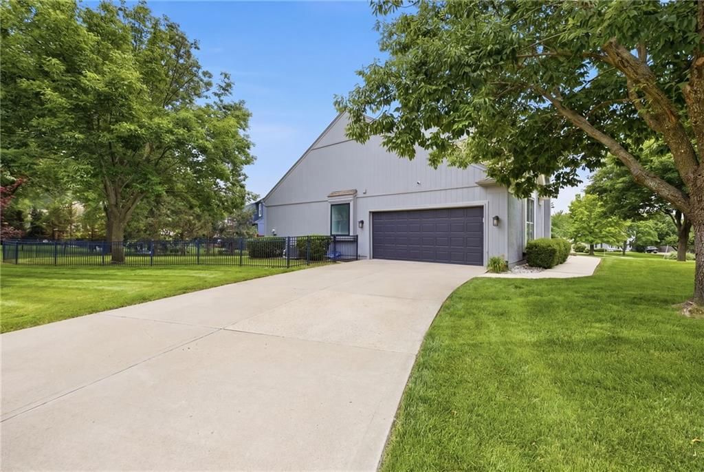 3345 W 143rd Terrace — photo 4