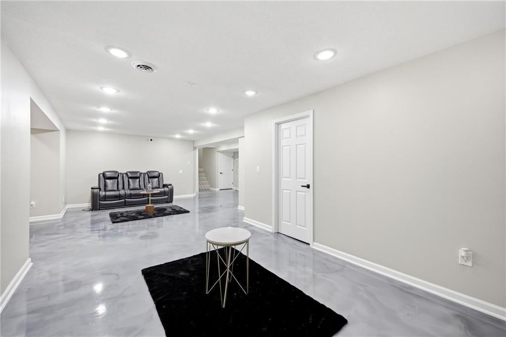 3345 W 143rd Terrace — photo 68